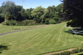 Week-end détente pour 4 pers. , piscine , jacuzzi